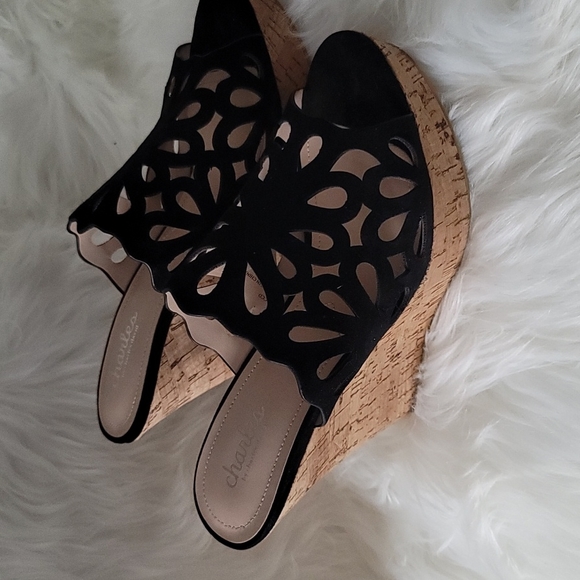 Shoes - Picture 3 of 4